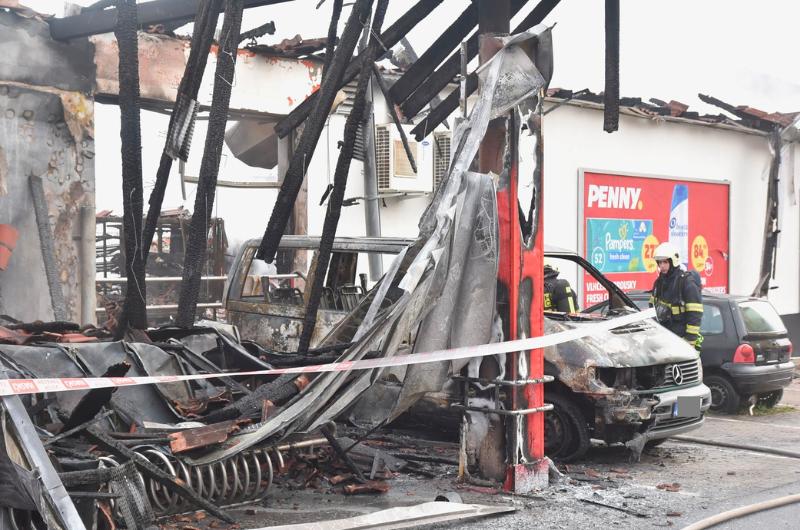 Penny v Chodově znovu otevírá své dveře pro zákazníky po nešťastném požáru