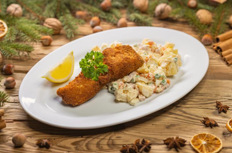 Jak na vánoční bramborový salát? Třikrát jinak a vždy dokonalá chuť