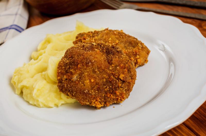 Jak smažit holandský řízek v horkovzdušné fritéze? Tohle udělejte, aby se nerozpadl