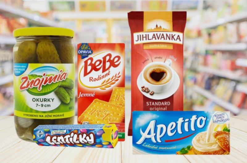 Okurky už nejsou naše a Lentilky chutnají jinak. Značky potichu mizí z Česka