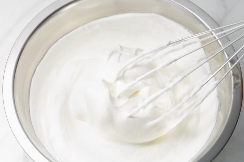 Nechcete používat smetanu ke šlehání? Těchto 5 surovin ji dokonale nahradí a výsledek vás překvapí!
