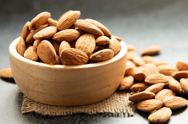 Mandle a hladina cukru v krvi: Co se stane, když je jíte každý den