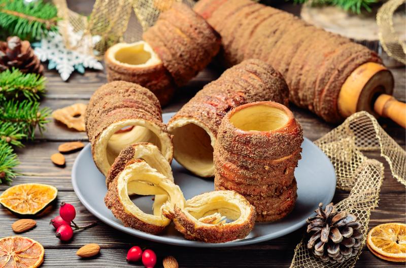 Domácí trdelník z trouby: Nejjednodušší recept, který zvládnete i bez trdla