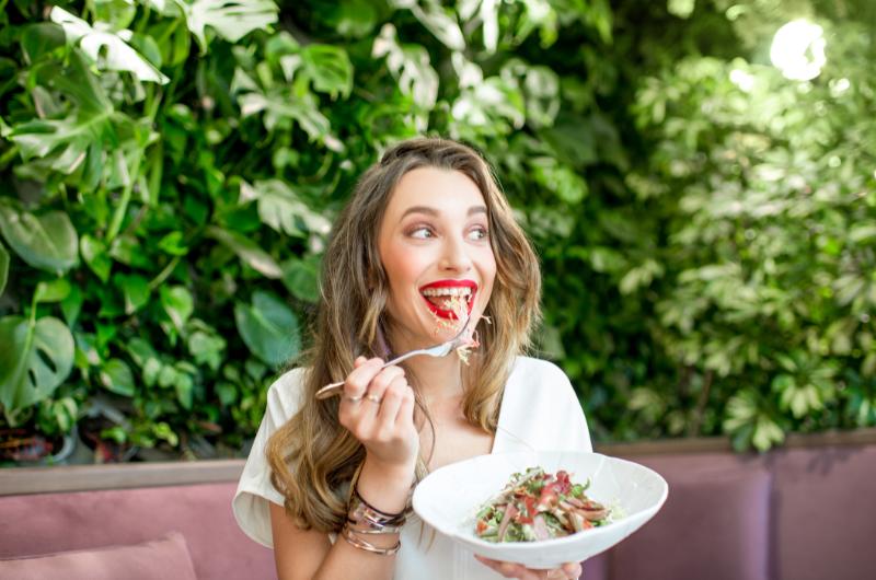 Jíte pořád a máte hlad? Tyto potraviny vám s tím konečně pomohou