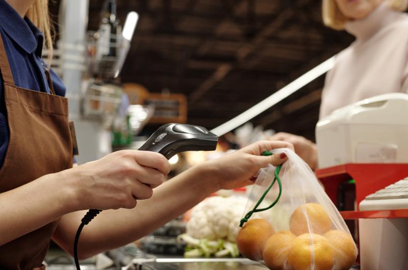 „Když se vám nelíbí ceny, běžte jinam.“ Jedna věta od prodavačky paní Janu vrátila o dvacet let zpátky