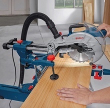 BOSCH PROFESSIONAL KAPOVACÍ A POKOSOVÁ PILA PRO GCM305-216S