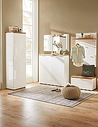 Předsíň - šatní lavice