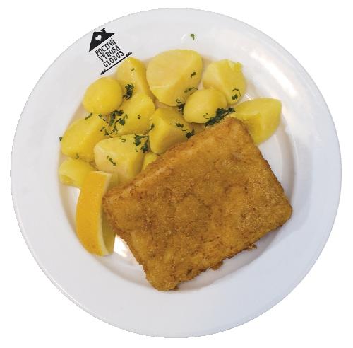 Smažené rybí filé s vařenými bramborami