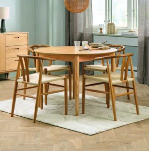 Jídelní stůl MARSTRAND