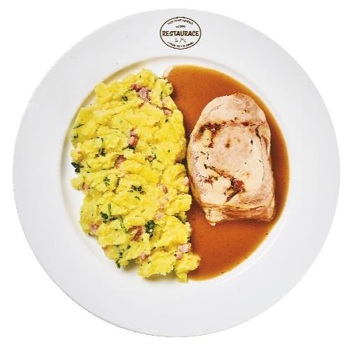 Kuřecí roláda se sušenými rajčaty a šťouchanými bramborami